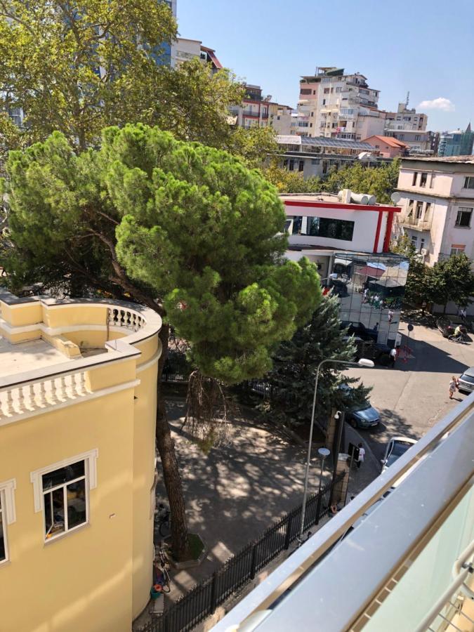 Ferienwohnung Downtown Grand Comfort Tirana Exterior foto